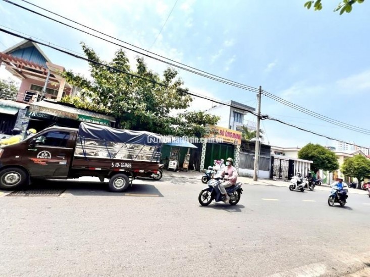 Bán gấp chia tài sản - Đất thổ cư Mặt tiền Gò Dưa - Chợ Tam Bình chỉ hơn 50triệu/m2 (NỞ HẬU)