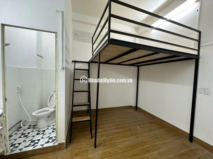 Cần sang nhượng phòng trọ có gác – vị trí trung tâm Bình Thạnh, giá tốt