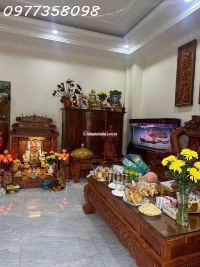 - NGỘP BANK – GIÁ CHẠM ĐÁY KHU VỰC 
- Chỉ 4.8 tỷ – SỞ HỮU NGAY 141m² THỚI AN Q12
- Ô TÔ ĐỖ 24h