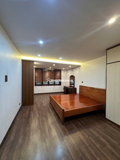 LẠC LONG QUÂN/ TÂY HỒ - NHÀ CÓ LỘC - VƯỢNG KHÍ - Ở LÀ PHÁT- NGÕ GẦN PHỐ - GIÁ: 13.9 TỶ