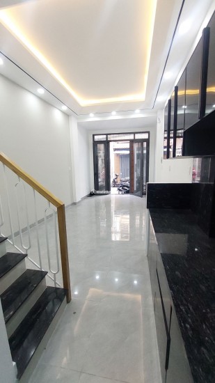 NHÀ ĐẸP HẺM XE HƠI RẠCH ÂU DƯƠNG LÂN – Q8 – 3.3/3.9M x10M – 3 TẦNG – GIÁ 6.8 TỶ