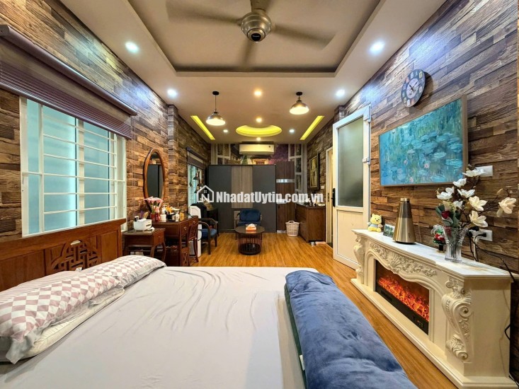 CẦN BÁN GẤP - NHÀ ĐẸP - TRUNG TÂM ĐỐNG ĐA - GẦN PHỐ