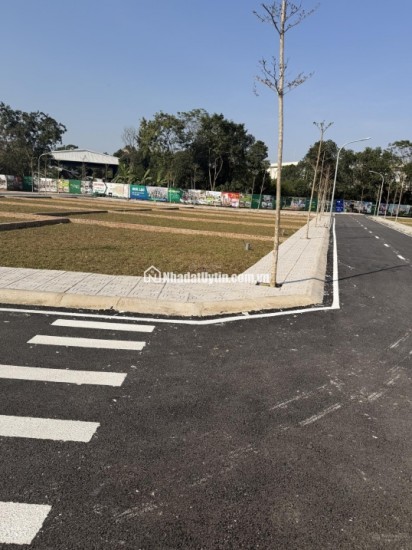 Bán đất nền Hoà Lạc - ĐH Quốc gia 100m2 full thổ cư, mặt tiền 8m, đường trước 20m, giá 3 tỷ