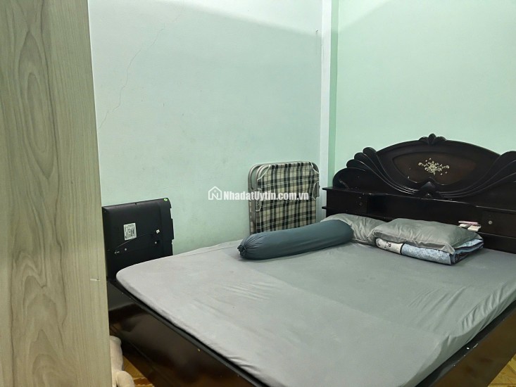 BÁN NHÀ CHÍNH CHỦ: NHỎ, ĐẸP, CHẮC CHẮN, HẺM THÔNG - RỘNG, KDC THÂN THIỆN. LH:0989051114.