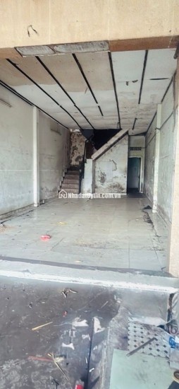 NHÀ NGAY HÒA BÌNH,PHÚ THẠNH,TÂN PHÚ. HẺM 12M THÔNG RA HẺM 110 TÔ HIỆU, 4M X 20M,2 TẦNG,NHÀ CŨ CÒN Ở ĐƯỢC CHỈ NHỈNH 90TR/M2