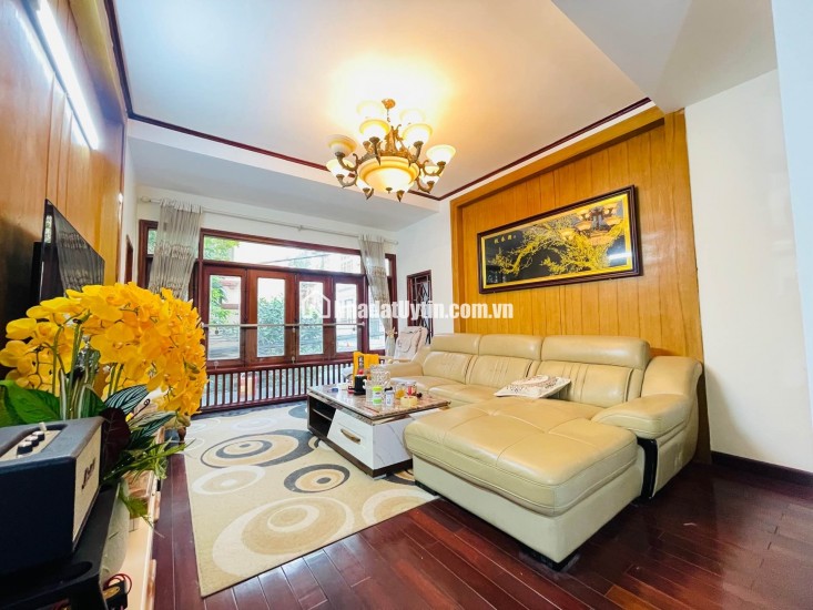 Hiếm Lạc Long Quân - Nhà Đẹp 6 Tầng - Chủ Xây Tâm Huyết Tặng Nội Thất - Ô Tô Vào Nhà - Sổ Hoa Hậu - Ở Sướng