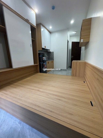 CẦN BÁN CCMN  PHỐ CẦU NOI - 55 M2 - 7 TẦNG - MT 5- GIÁ 19.8 TỶ