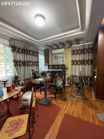 Căn góc Richland Southern Xuân Thủy 102m 3PN, Nội thất xịn sò, 12.9 tỷ