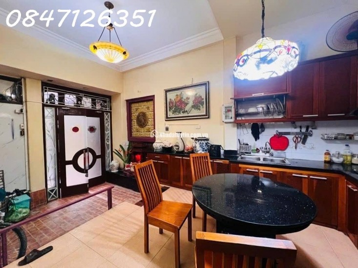 Nhà đẹp phố Cầu Giấy 54m 4T, MT 6.5m, Dân xây cực chắc, 13.9 tỷ