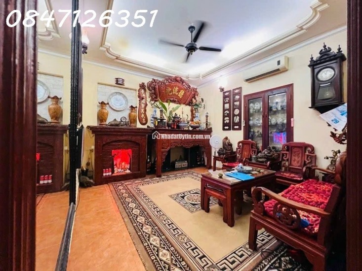 Nhà đẹp phố Cầu Giấy 54m 4T, MT 6.5m, Dân xây cực chắc, 13.9 tỷ