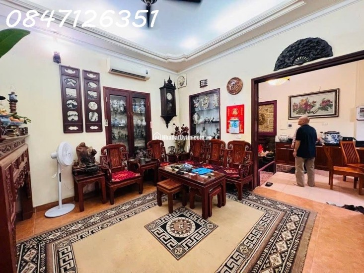 Nhà đẹp phố Cầu Giấy 54m 4T, MT 6.5m, Dân xây cực chắc, 13.9 tỷ