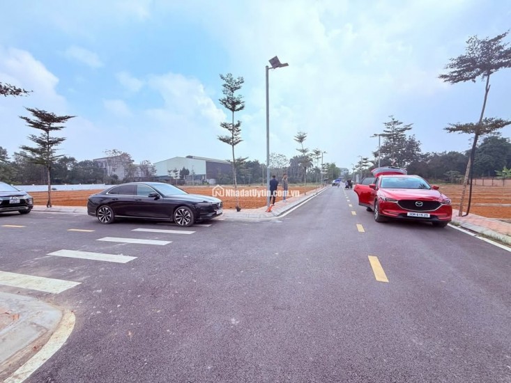 Đất Hòa Lạc giờ không còn là câu chuyện 'có nên mua không' mà là 'mua đoạn nào để còn biên'. Lô gần ĐHQG khu CNC, gần trục lớn, pháp lý rõ. Ai cần