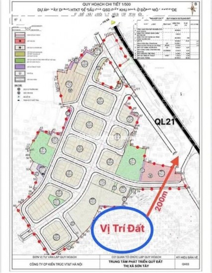 Vợ Chồng em cần tiền xây nhà nên muốn bán lô đất mới mua năm ngoái (đã có sổ).Diện tích 100m2 thổ cư đường 3 ô tô đi .Gần  trường Đại học FPT và khu