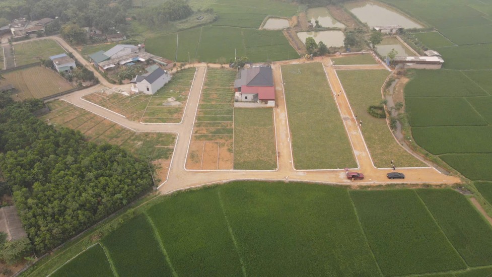 Hơn 300Tr- Sở Hữu Lô Đất  Full Thổ Cư Trung Tâm Ba Hàng Đồi- Sẵn Sổ- Giá Cực Mềm