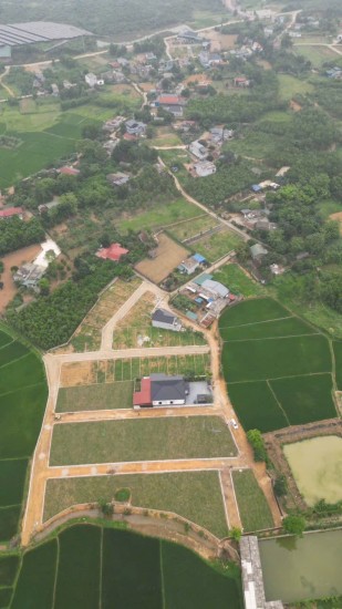 Lô Đất Full Thổ Cư Chỉ Hơn 300TR - Ngay Trung Tâm Ba Hàng Đồi - Sẵn Sổ