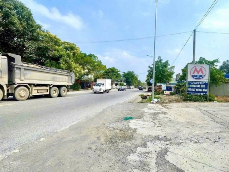 MẢNH ĐẤT KINH DOANH ĐẮC ĐỊA BẬC NHẤT QL21A Hoà Lạc