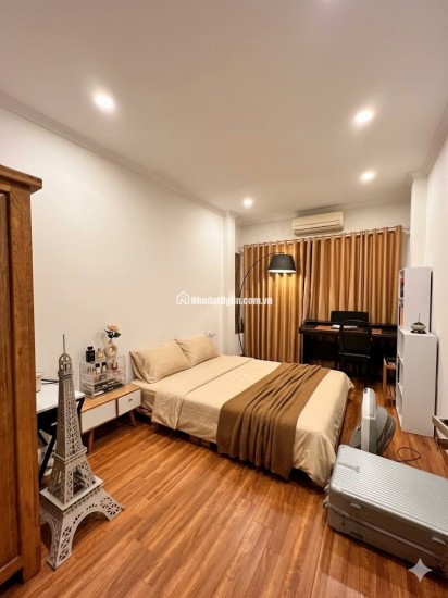 Nhà gần Võng Thị Tây Hồ ngõ thoáng sáng – 3 phút hồ - lâu lâu mới có – 3 gác đỗ cửa - ở thích