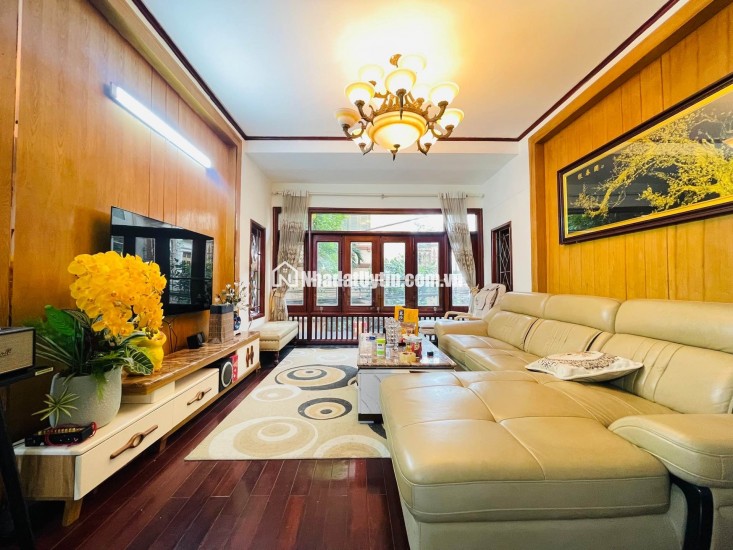 Hiếm Lạc Long Quân - Nhà Đẹp 6 Tầng - Chủ Xây Tâm Huyết Tặng Nội Thất - Ô Tô Vào Nhà - Sổ Hoa Hậu - Ở Sướng