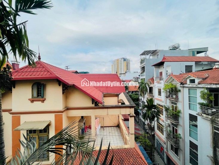 Hiếm Lạc Long Quân - Nhà Đẹp 6 Tầng - Chủ Xây Tâm Huyết Tặng Nội Thất - Ô Tô Vào Nhà - Sổ Hoa Hậu - Ở Sướng