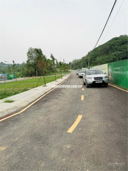 Tôi cần bán lô đất 100m2 hai mặt tiền cách QL21 700m và cách trường ĐH Bách Khoa chỉ 1,2km