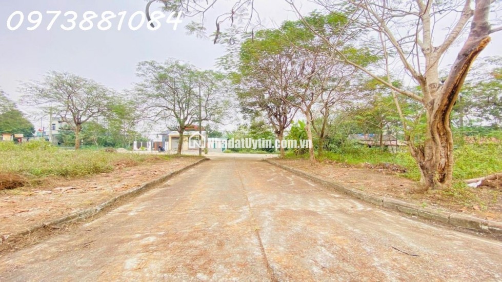 CHỦ CẦN TIỀN BÁN NHANH LÔ ĐẤT SIÊU ĐẸP SÁT KHU ĐẤU GIÁ ĐỒNG MÔ LAKE SIDE