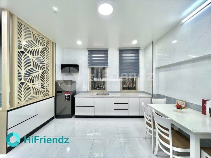 Quận 7, Căn Hộ Dịch Vụ 6 Tầng, 35 Phòng, 12x15m, 65 Tỷ, Tại KDC Tân Quy Đông, Bán Gấp