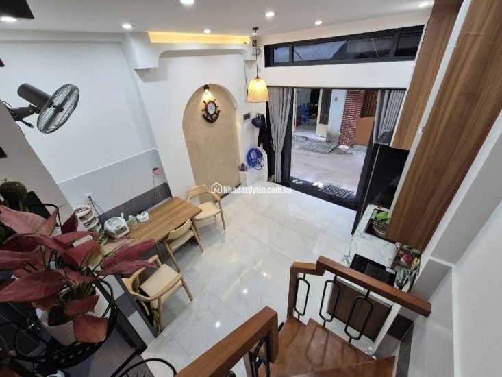 3 TẦNG - AN NINH - HẺM 4M - CHỈ HƠN 4 TỶ- P. VƯỜN LÀI