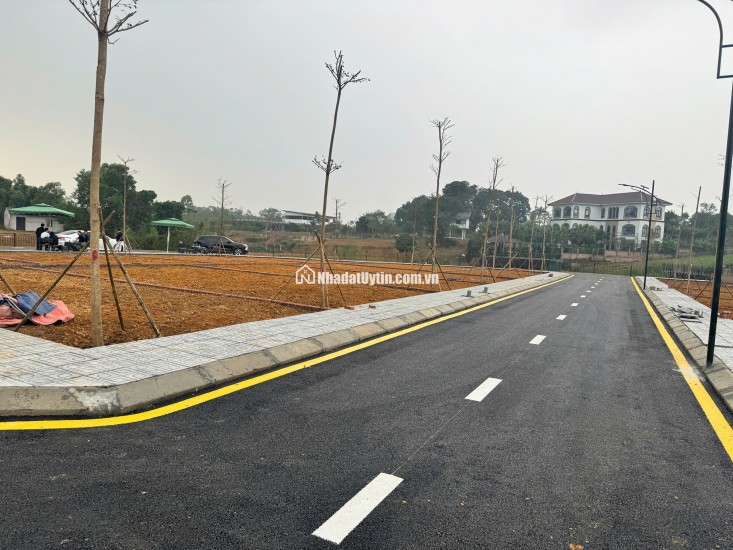 Đất Nền Hòa Lạc