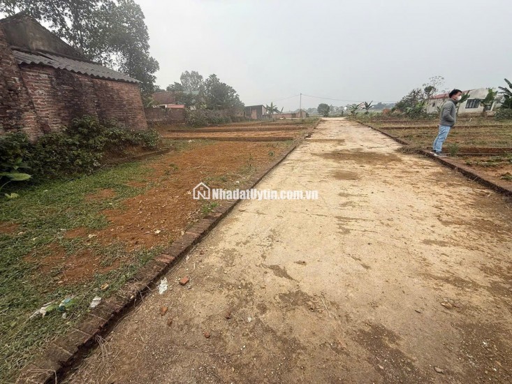 GIÁ CHỈ CÓ 7,2 TR CHO MỘT MẾT VUÔNG -- DT 105 M FUN THỔ CƯ TÍNH RA  CHỈ CÓ HƠN 700 TR ĐÒNG ,QUÝ NHÀ ĐẦU TƯ SỞ HỮU NGAY CHO MÌNH LÔ ĐẤT TẠI HÀ HÀ NỘI