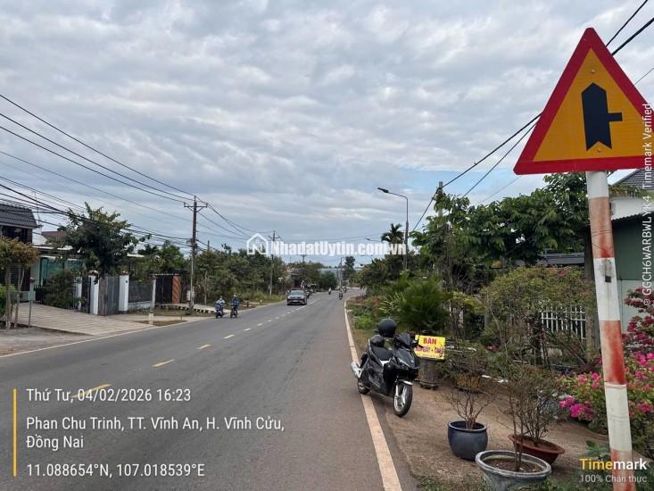 BÁN ĐẤT TẶNG NHÀ CẤP 4 TẠI ĐỒNG NAI. DT 372,1 M2. SHR. GIÁ BÁN 25XX. LH:0965156765.