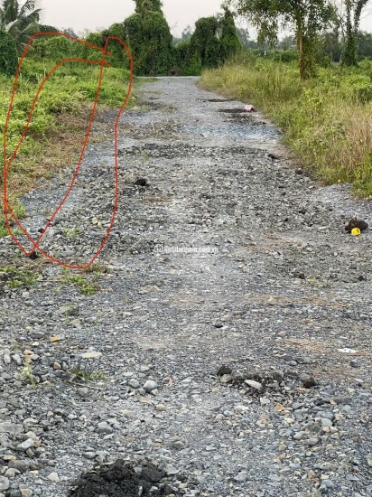 KẸT  TIỀN CẦN BÁN LÔ ĐẤT 2 MẶT TIỀN :DT 8M X 86= 688M2 CHỈ 1.6 TỶ. LH:0903198949.