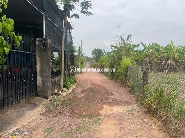 CHÍNH CHỦ CẦN BÁN ĐÁT NÈN VỊ TRÍ ĐẸP - PHÁP LÝ RỔ RÀNG - GIÁ ĐẦU TƯ