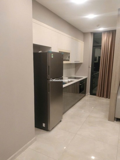 CHO THUÊ CHCC VINHOMES GOLDEN RIVER (TẦNG 20) 72M 2PN, 26TR/TH. LH:0938597537