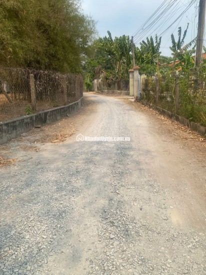 CẦN BÁN NHANH LÔ ĐẤT GẦN KHU CÔNG NGHIỆP THÀNH THÀNH CÔNG, LH:0915299635.