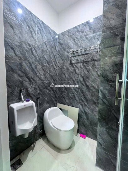 NHÀ ĐẸP 4 TẦNG – LẠC LONG QUÂN – GIÁ TỐT – 4PN 4WC – GẦN ĐẦM SEN