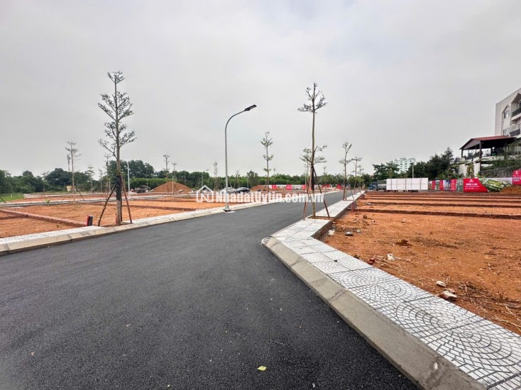 Gần Ql 21A mở rộng => tiềm năng tăng giá và thanh khoản cao
Đất gần trục lớn thì không bao giờ thiếu người hỏi