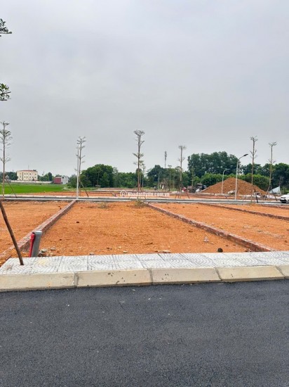 Gần Ql 21A mở rộng => tiềm năng tăng giá và thanh khoản cao
Đất gần trục lớn thì không bao giờ thiếu người hỏi