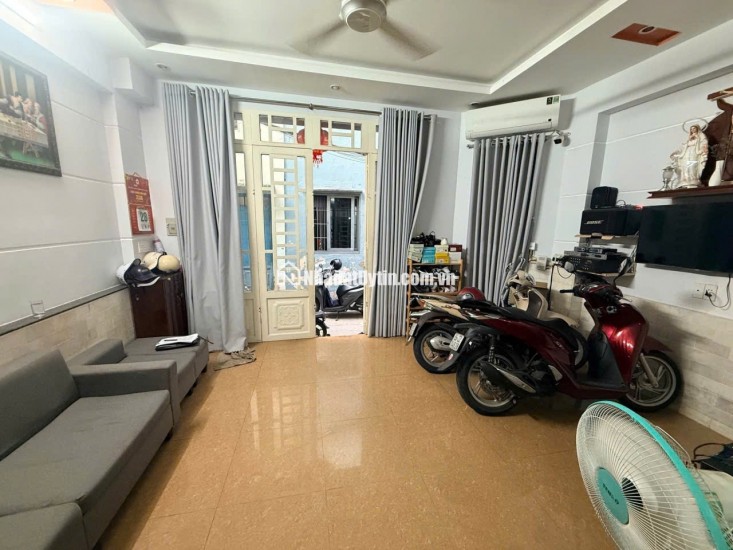 Bán nhà hẻm 4 tầng Bình Thạnh, 4PN, 40m2, sổ hồng, 7.6 tỷ - 0903821326
