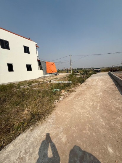 ĐẤT ĐỐI DIỆN KCN LÀNG NGHỀ MAY VÂN TỪ - PHÚ XUYÊN, DT 80M2 CHỈ 2.6TỶ. LH:0336952536.