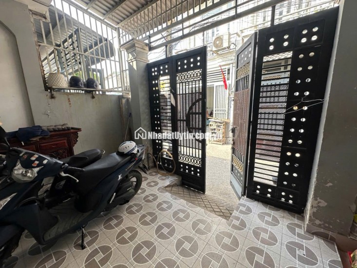 NGANG ĐỈNH 6.5M - 118m² - NGAY TRUNG TÂM TIẾN VỀ GÒ VẤP - CHÌ 5.6 TỶ TL. LH:0985397509.