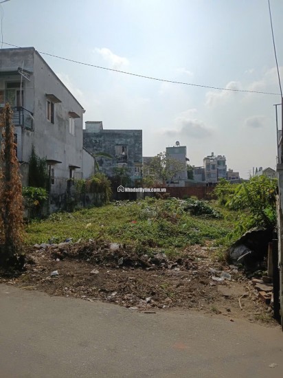 bán gấp lô đất  đường số 14 đỗ xuân hợp , phước bình , quận 9 , HCM , chỉ 50tr/m2