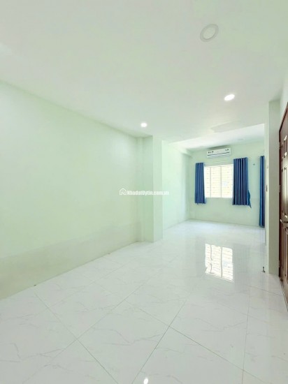 Bán nhà hẻm Lê Quang Định, P14, Bình Thạnh. 45m², 3 tầng, 6PN, 6WC. Sổ đỏ. 7.9 tỷ. LH: 0903821326