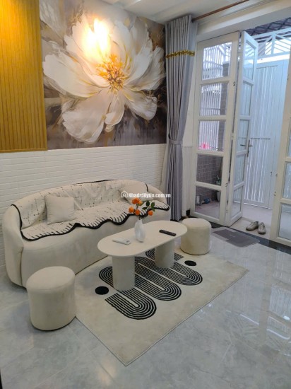 Bán nhà 36m2, 4 tầng, 5PN, 3WC, 6.8 tỷ, Sổ Đỏ, Phan Văn Trị, P11, Bình Thạnh. LH: 0903821326