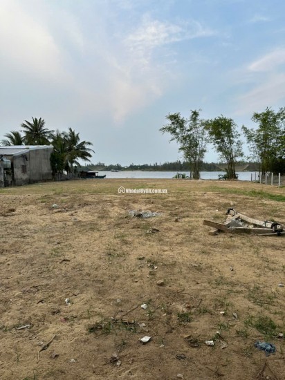 BÁN ĐẤT MẶT TIỀN NGUYỄN TRI PHƯƠNG – SÁT SÔNG THU – HỘI AN. LH:0903597565