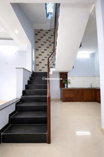 BÁN NHÀ 1074/22/1B ĐƯỜNG TỈNH LỘ 10 (THÔNG VỚI HẺM 111 LÊ ĐÌNH CẨN). LH:0933534006.