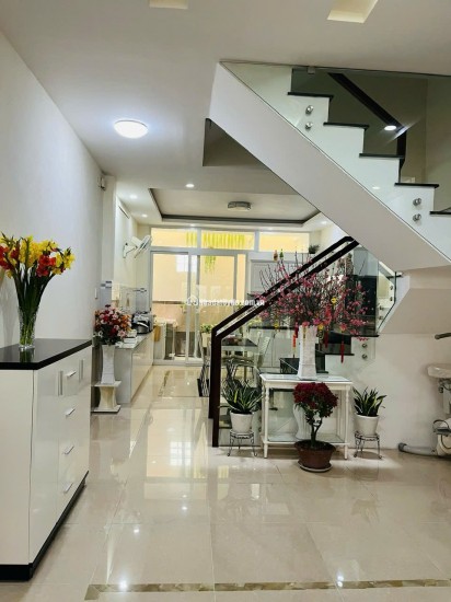 BÁN NHÀ 617/** NGUYỄN KIỆM, PHƯỜNG 9, QUẬN PHÚ NHUẬN. 75.1M2 CHỈ 13.8 TỶ. LH:0937133343