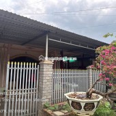 BÁN ĐẤT TẶNG NHÀ CẤP 4 TẠI ĐỒNG NAI. DT 372,1 M2. SHR. GIÁ BÁN 25XX. LH:0965156765.