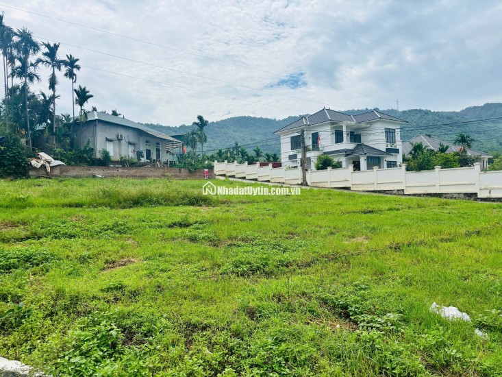 600 TRIỆU - Đất nền TP Hòa Bình GIÁ F0: View sông Đà - sẵn sổ đỏ công chứng ngay