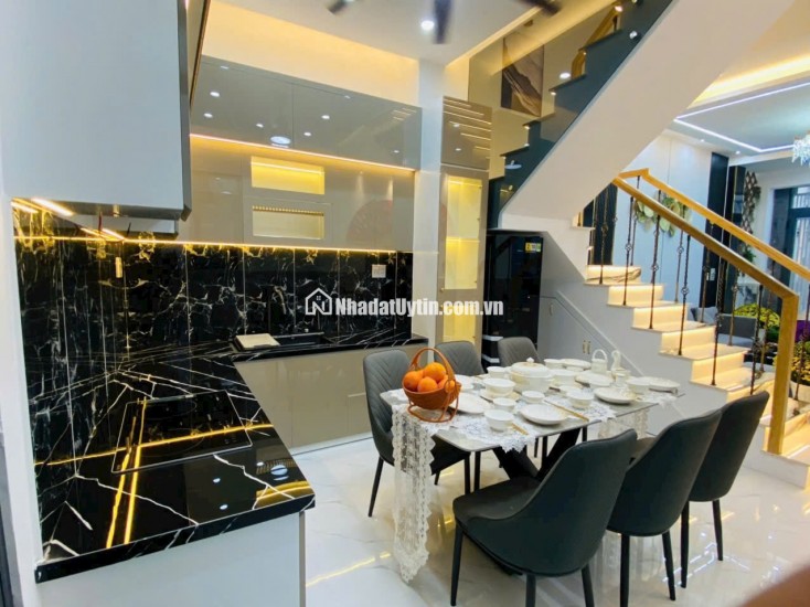 6,050 TỶ CÓ NHÀ MỚI FULL NỘI THẤT HUỲNH TẤN PHÁT, NHÀ BÈ (4X13) 3 TẦNG - 5PN - SỔ HỒNG RIÊNG