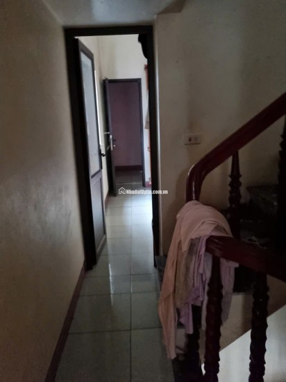 BÁN NHÀ MẶT TIỀN ĐƯỜNG QL1A, DT 43M2 SĐCC 4,5TỶ. LH:0396631136 – 0386663369.